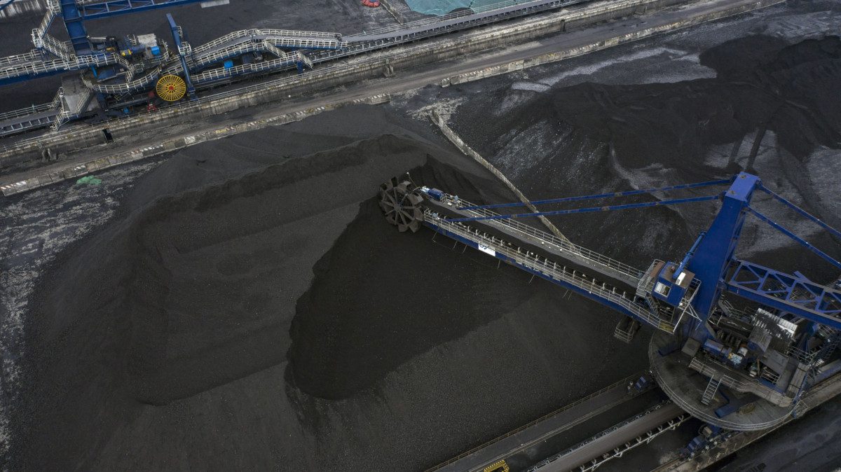 China's $30 billion investment in coal hurts its climate goals