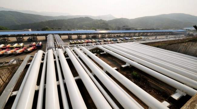 US halves anti-dumping tariffs on S. Korean oil pipelines