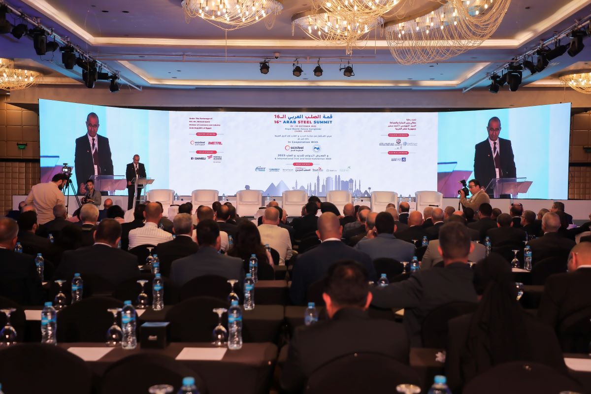 Akhbar Elyom : 6 challenges facing the industry and global turmoil affecting the region