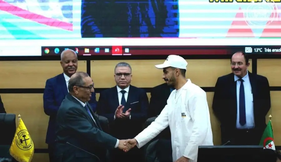 إطلاق أول دورة تكوينية لعمال الشركة الوطنية للحديد و الصلب لإستغلال منجم غارا جبيلات