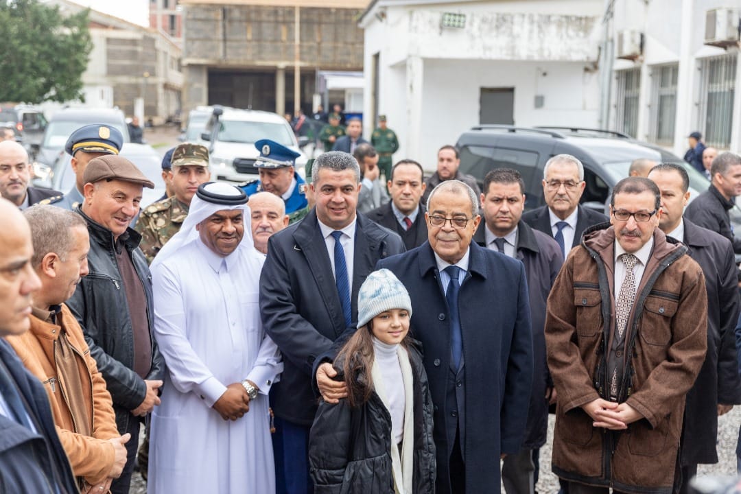 وزير الصناعة والإنتاج الصيدلاني يزور الشركة الجزائرية القطرية للصلب