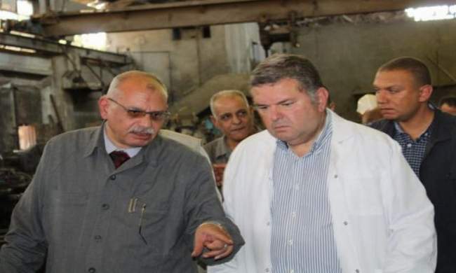 Signing an agreement to manage and operate Delta Steel factories at maximum capacity