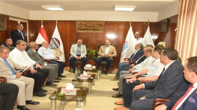 Egypt: Minister of Public Business Sector visits Delta Steel Company