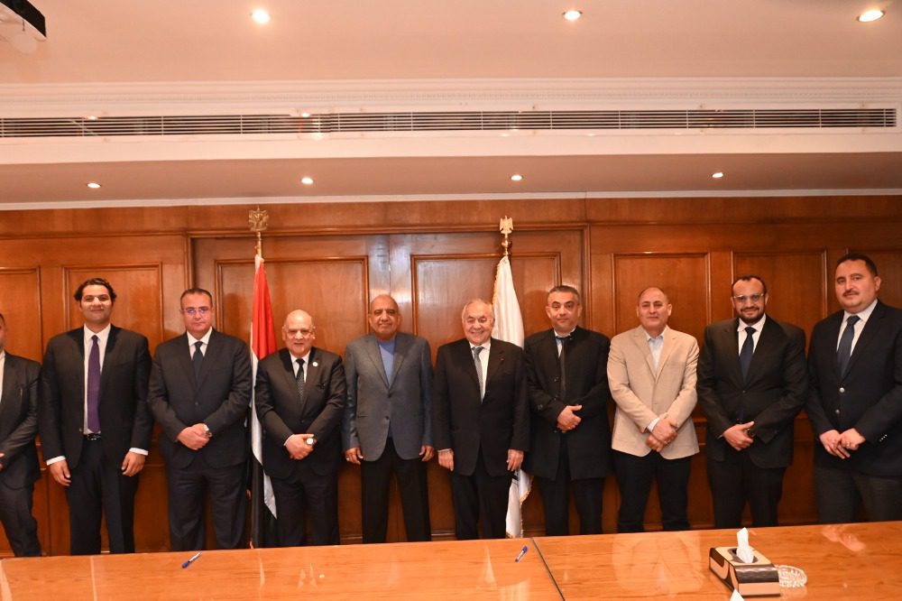 Egypt: The Minister of Business Sector witnesses the signing of a memorandum of understanding for the development of El-Nasr Pipes Company