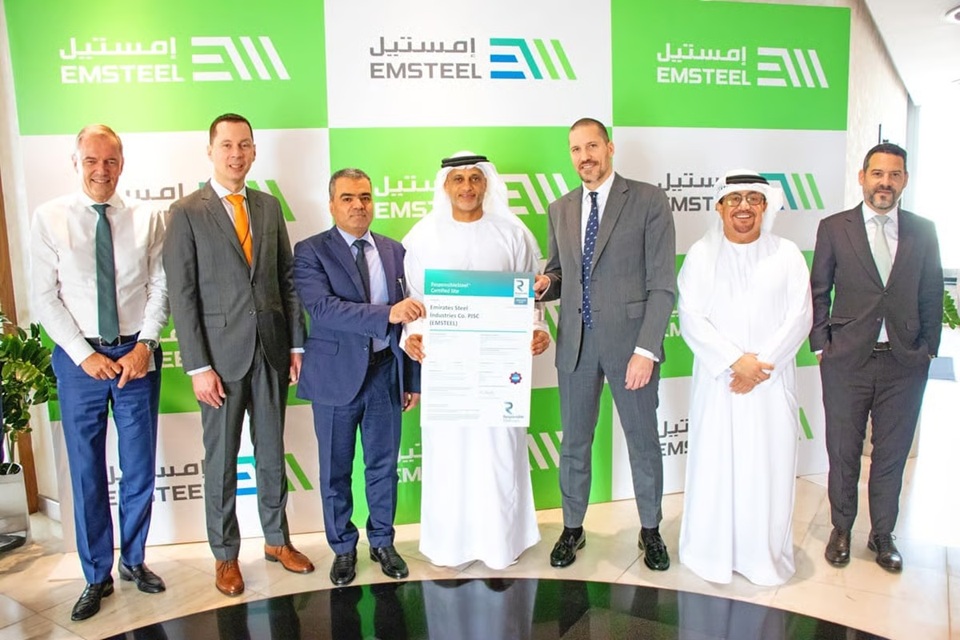 «إمستيل» أول شركة أوسطية تنال اعتماد الحديد المستدام