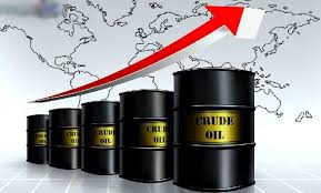 Oil rises as fuel demand holds