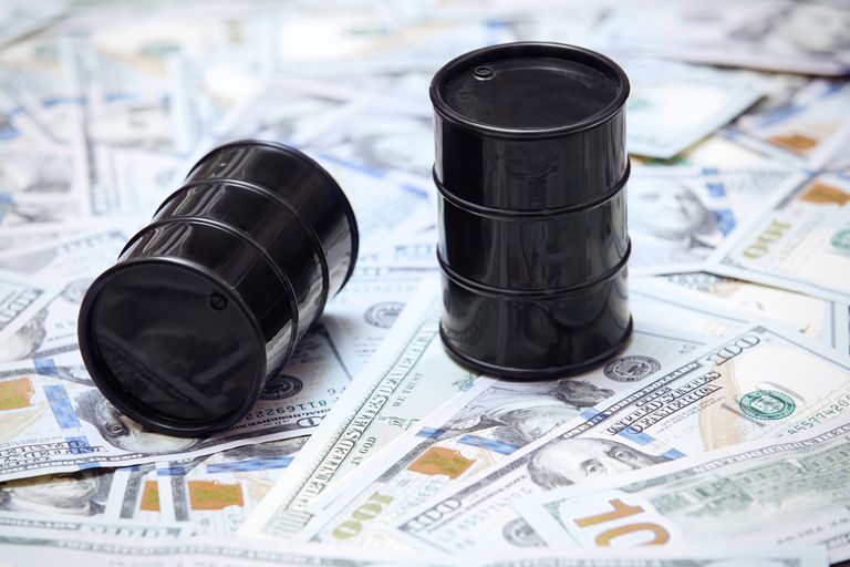 Oil prices stabilize amid Chinese data anticipation