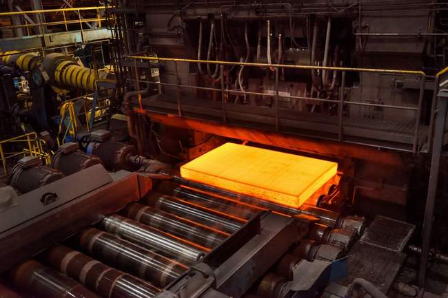 China’s steel output declines in 2021