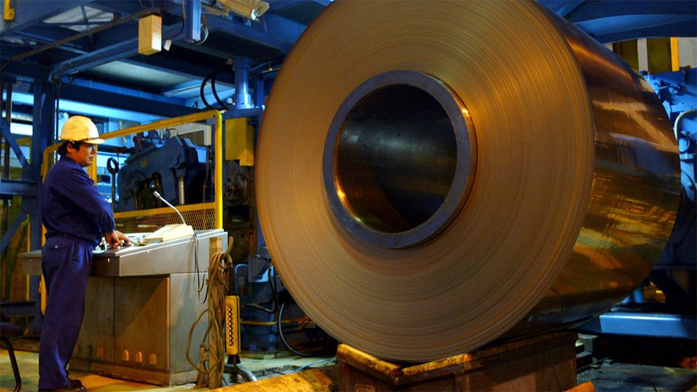 China's steel sector industrial output rose 5.5% in the January-April period