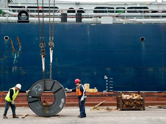 U.S. moves to curb steel imports from Mexico, Brazil