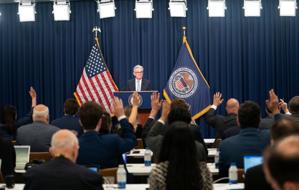 US Federal Reserve raises interest rates by 75 points ... the largest increase since 1994