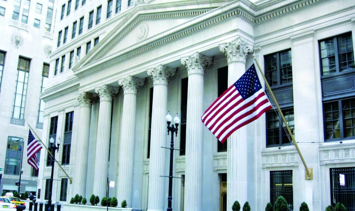 Signs of the “American Fed” .. fixing interest rates will not take place without rates of 4%
